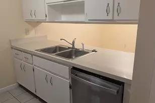 109 San Juan Cir, Melbourne, FL 32935 - Photo 5