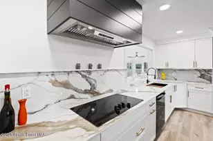 304 Arrowhead Ln, Melbourne Beach, FL 32951 - Photo 11