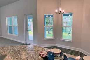 915 Rose Arbor Dr, Sebastian, FL 32958 - Photo 9