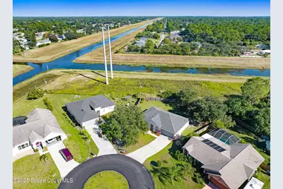 565 White Cap Court NW, Palm Bay, FL 32907 - Photo 3