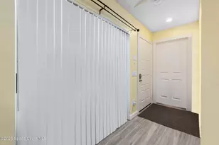 1217 NW Sun Terrace Cir, Port Saint Lucie, FL 34986 - Photo 9