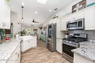 3905 Turkey Point Dr, Melbourne, FL 32934 - Photo 5