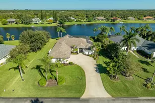 1519 Eagles Cir, Sebastian, FL 32958 - Photo 1