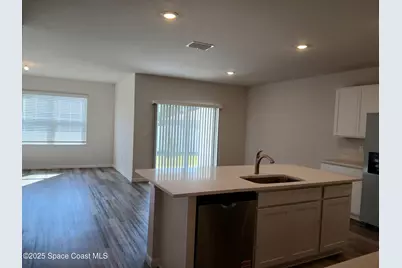 1560 Gardenton Street NW, Palm Bay, FL 32907 - Photo 3