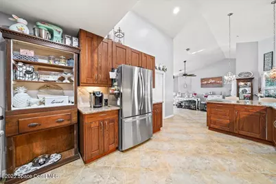 910 Brookshire Circle, Malabar, FL 32950 - Photo 7