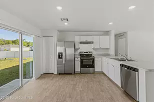 511 Trumpet St SW, Palm Bay, FL 32908 - Photo 15