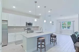 951 Sareta St SE, Palm Bay, FL 32909 - Photo 7