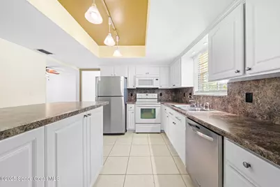 611 Dundee Circle, Melbourne, FL 32904 - Photo 9