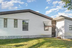 909 Dogwood Dr, Barefoot Bay, FL 32976 - Photo 15