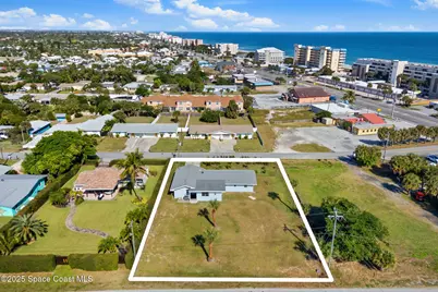 107 Franklyn Avenue, Indialantic, FL 32903 - Photo 1