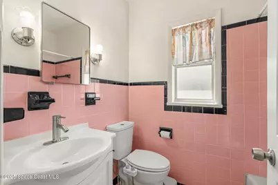 107 Franklyn Avenue, Indialantic, FL 32903 - Photo 23