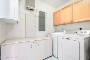 1437 Pineapple Ave, Melbourne, FL 32935 - Photo 17