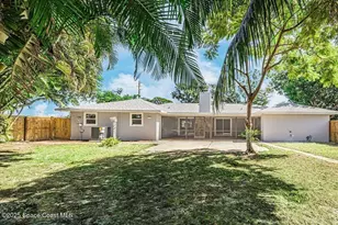 300 Riomar Dr, Port Saint Lucie, FL 34952 - Photo 9