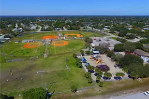 1489 Whitmore St, Sebastian, FL 32958 - Photo 11