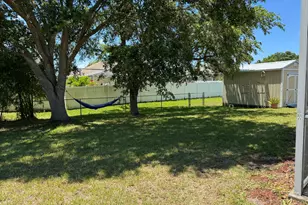 1489 Whitmore St, Sebastian, FL 32958 - Photo 9