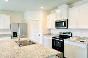 1256 Dugan CIR SE, Palm Bay, FL 32909 - Photo 13