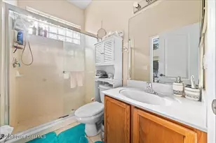 1921 SE Thornwood Dr SE, Palm Bay, FL 32909 - Photo 11