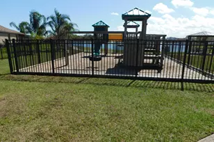 4554 Magenta Isles Dr, Melbourne, FL 32904 - Photo 55