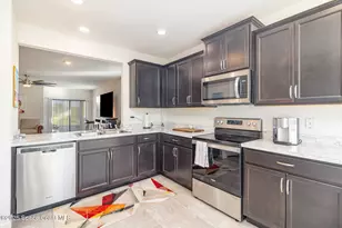 4554 Magenta Isles Dr, Melbourne, FL 32904 - Photo 9