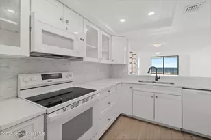 1860 N Atlantic Ave, Cocoa Beach, FL 32931 - Photo 7