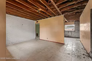 352 Vesta Cir, Melbourne, FL 32901 - Photo 5