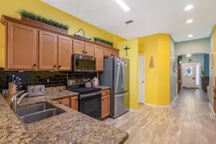 221 Briarcliff Cir, Sebastian, FL 32958 - Photo 15