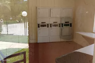 196 San Juan Cir, Melbourne, FL 32935 - Photo 27