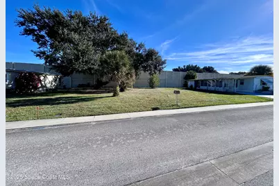 254 Holiday Park Boulevard NE, Palm Bay, FL 32907 - Photo 3