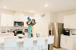 401 La Coco St SW, Palm Bay, FL 32908 - Photo 7