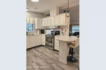 1809 Mango Street NE, Palm Bay, FL 32905 - Photo 9