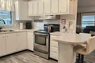 1809 Mango St NE, Palm Bay, FL 32905 - Photo 9