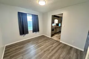 2848 Watkins Dr, Melbourne, FL 32901 - Photo 3