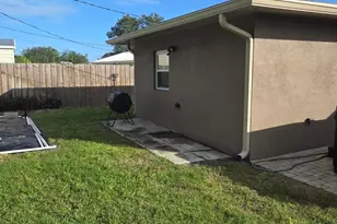 574 Dianne Dr, Melbourne, FL 32935 - Photo 21