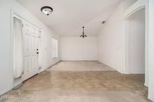 608 Cypress Oak Cir, Deland, FL 32720 - Photo 5