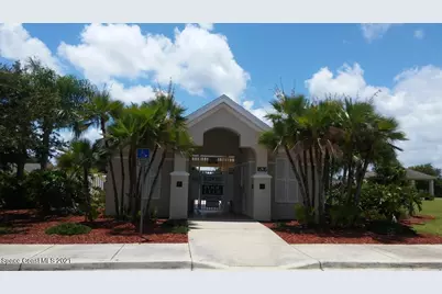 720 Wickham Lakes Drive, Melbourne, FL 32940 - Photo 15