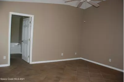 720 Wickham Lakes Drive, Melbourne, FL 32940 - Photo 11