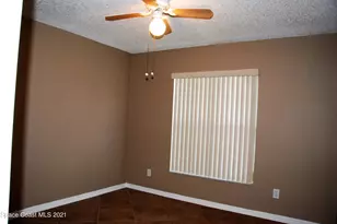 720 Wickham Lakes Dr, Melbourne, FL 32940 - Photo 9