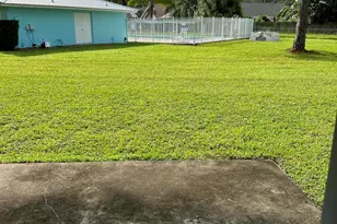 1735 Bluebird Ct, Melbourne, FL 32935 - Photo 17