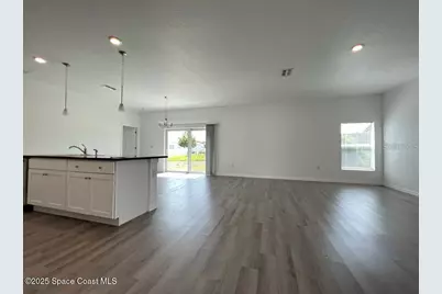 407 Treemont Avenue SW, Palm Bay, FL 32908 - Photo 13