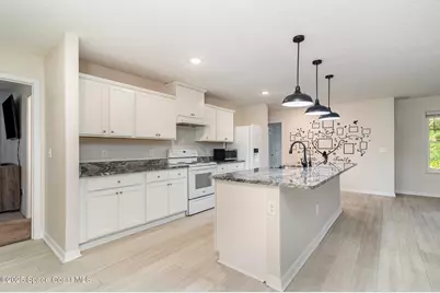 5651 Travis Street, Mims, FL 32754 - Photo 9