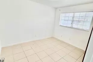 1609 Sunny Brook Ln NE, Palm Bay, FL 32905 - Photo 7