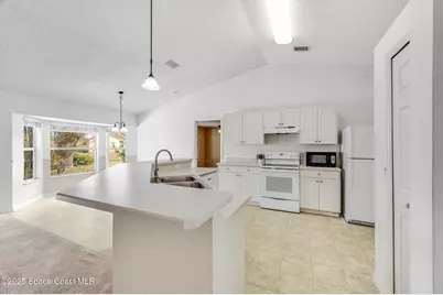 735 Crestline Lane NE, Palm Bay, FL 32907 - Photo 5