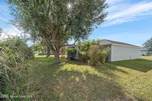 735 Crestline Ln NE, Palm Bay, FL 32907 - Photo 35