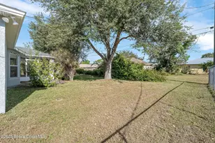 735 Crestline Ln NE, Palm Bay, FL 32907 - Photo 37