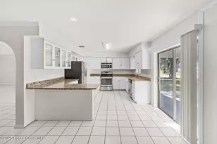 402 SW Sansom Ln, Port Saint Lucie, FL 34953 - Photo 5