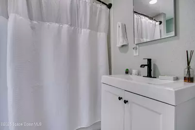 450 S Brevard Avenue, Cocoa Beach, FL 32931 - Photo 17