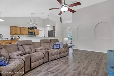 1218 SE Torrington Street SE, Palm Bay, FL 32909 - Photo 11