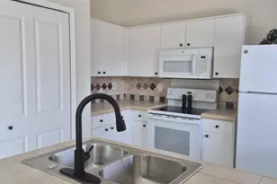 1042 SE Lava Street SE, Palm Bay, FL 32909 - Photo 9