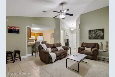 2020 Vero South Circle SW #4, Vero Beach, FL 32962 - Photo 5