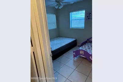 390 7th Road SW, Vero Beach, FL 32960 - Photo 5